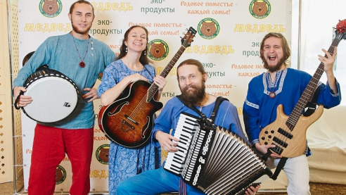 &laquo;ХорошО-да-ЛаднО&raquo; и славянские обереги из дерева