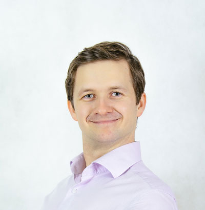 Александр Захаров