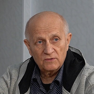 Александр Шаповалов